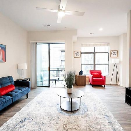 Luxury Apartment Wifi, Gym, Pool, Shops & Food! Unit 329 Charlotte Eksteriør bilde
